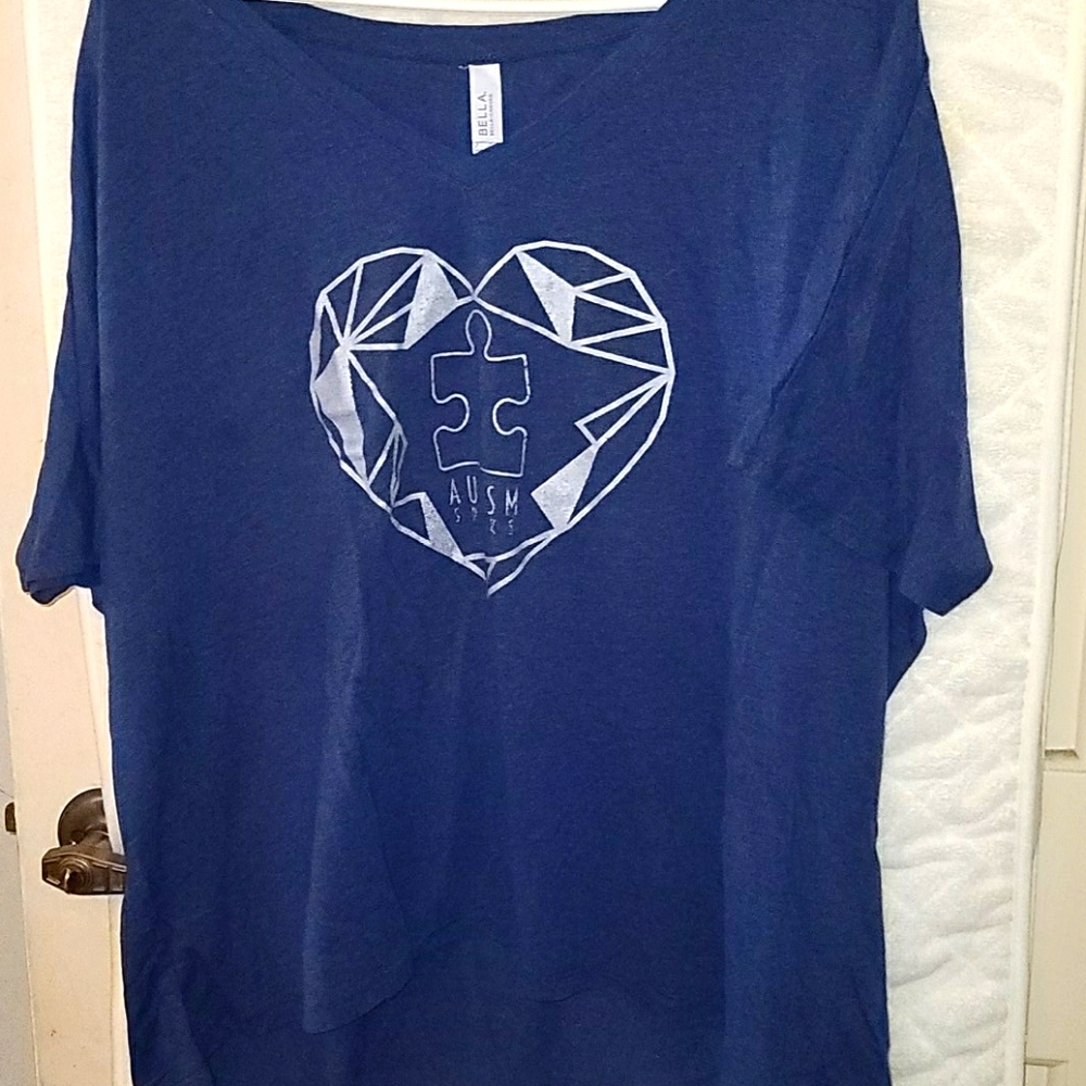 3/$15 Autism Speaks V-neck T-shirt XXL EUC